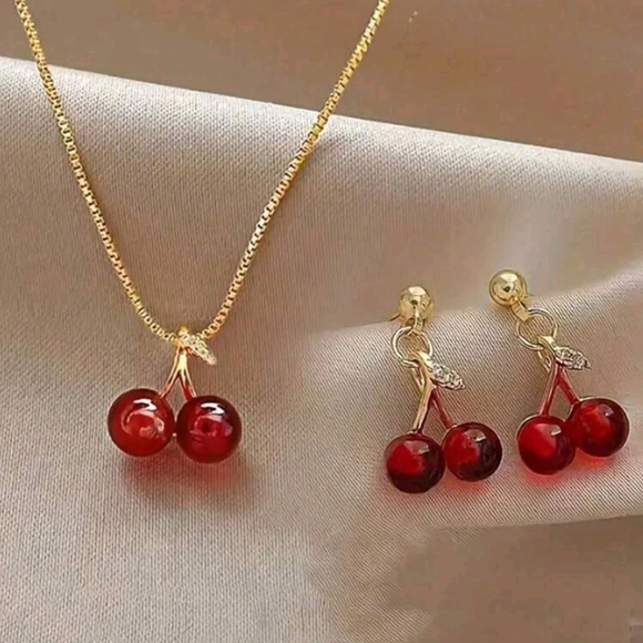 Elegant Gold and Red Cherry‎ Jewelry Set For Woman Necklace And Rings - Picture 1 of 3